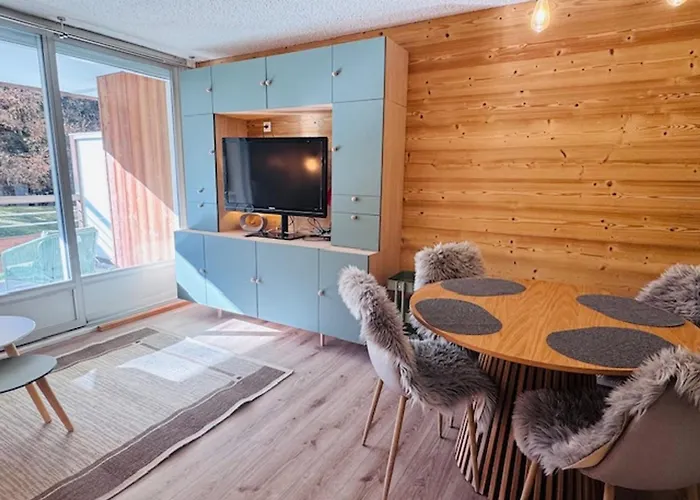 Ideal Pour 4, Au Pied Des Pistes Avec Grande Terrasse - Fr-1-546-54 * Les Deux Alpes