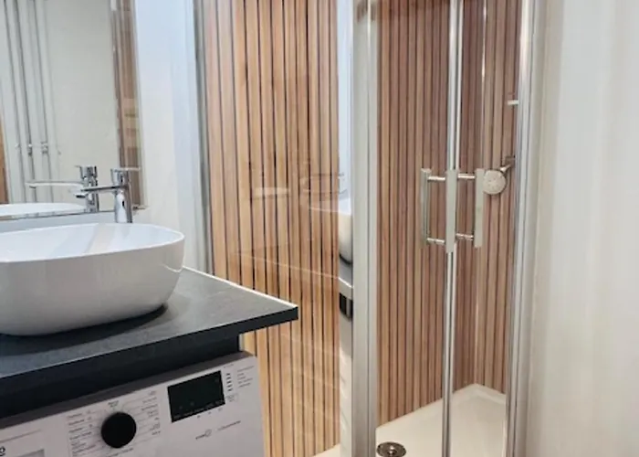 Ideal Pour 4, Au Pied Des Pistes Avec Grande Terrasse - Fr-1-546-54