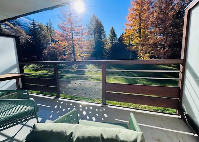 Ideal Pour 4, Au Pied Des Pistes Avec Grande Terrasse - Fr-1-546-54 * Les Deux Alpes